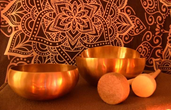 Tibeti Hangtálfürdő – GYŐR